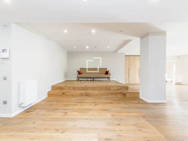 3 slaapkamer Appartement te koop in Barcelona stad - € 990.000 (Ref: 10004708)