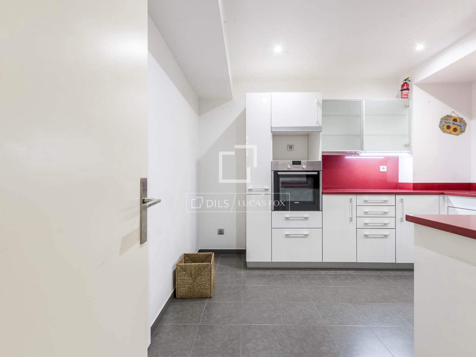 3 slaapkamer Appartement te koop in Barcelona stad - € 990.000 (Ref: 10004708)