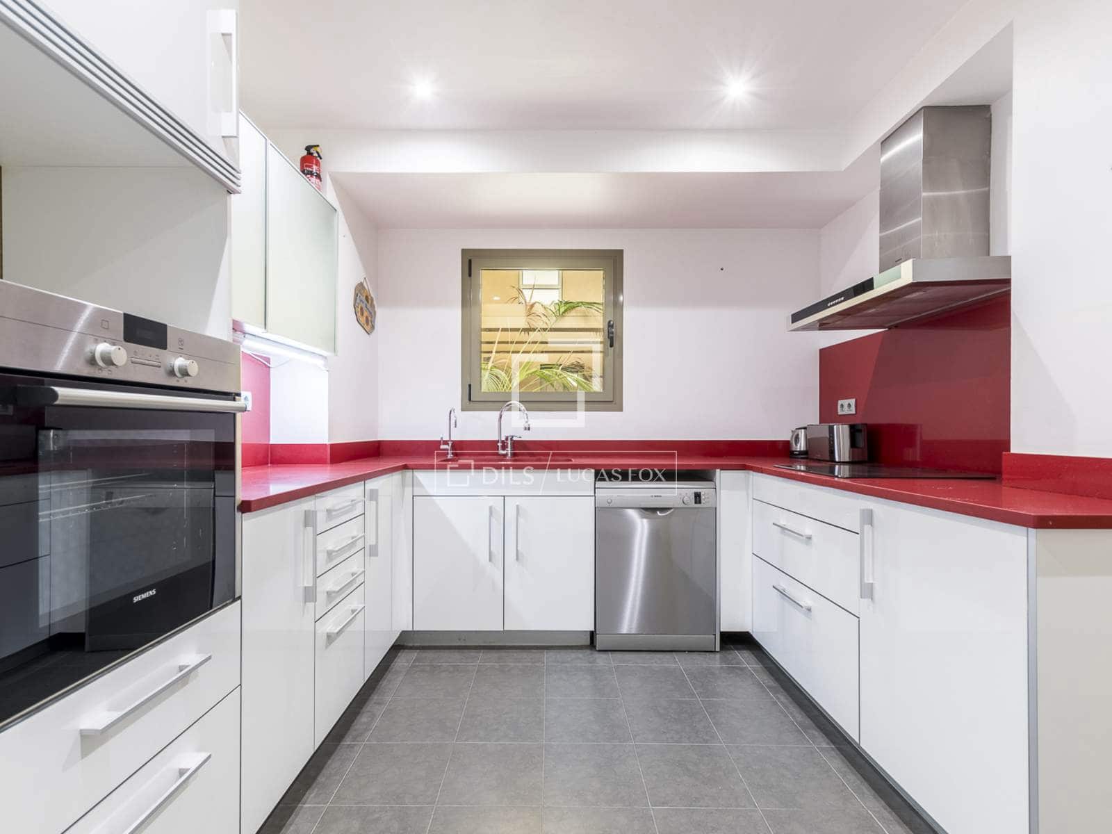 3 slaapkamer Appartement te koop in Barcelona stad - € 990.000 (Ref: 10004708)