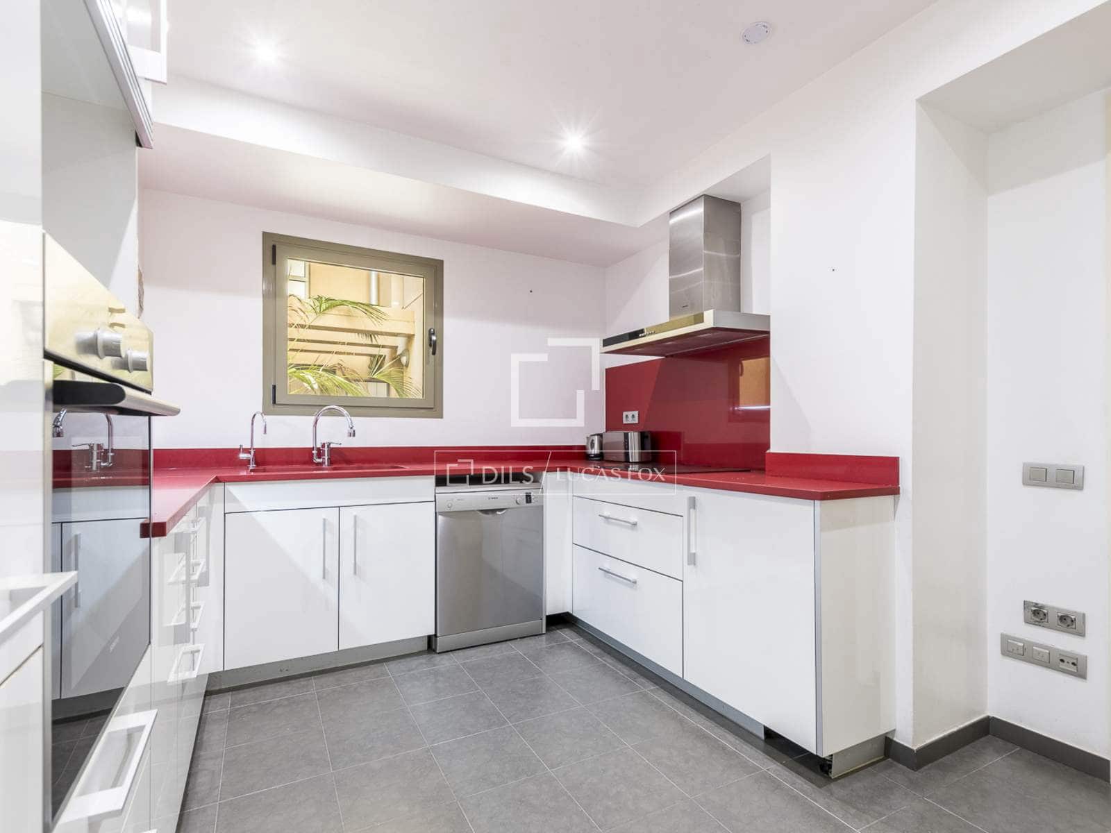3 slaapkamer Appartement te koop in Barcelona stad - € 990.000 (Ref: 10004708)