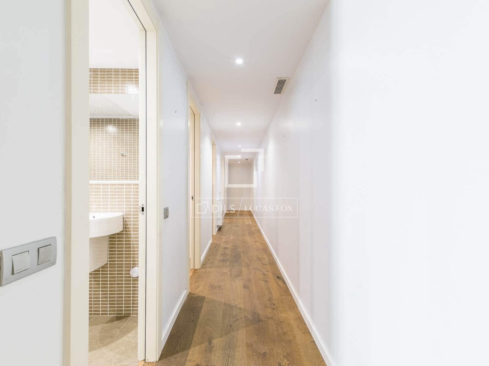 3 slaapkamer Appartement te koop in Barcelona stad - € 990.000 (Ref: 10004708)