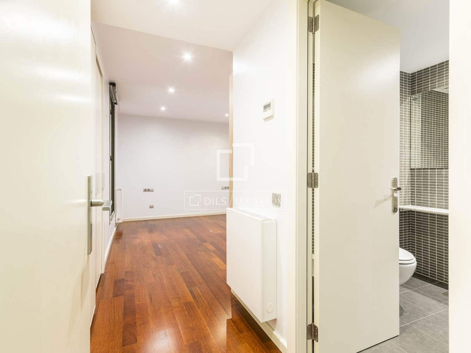 3 slaapkamer Appartement te koop in Barcelona stad - € 990.000 (Ref: 10004708)