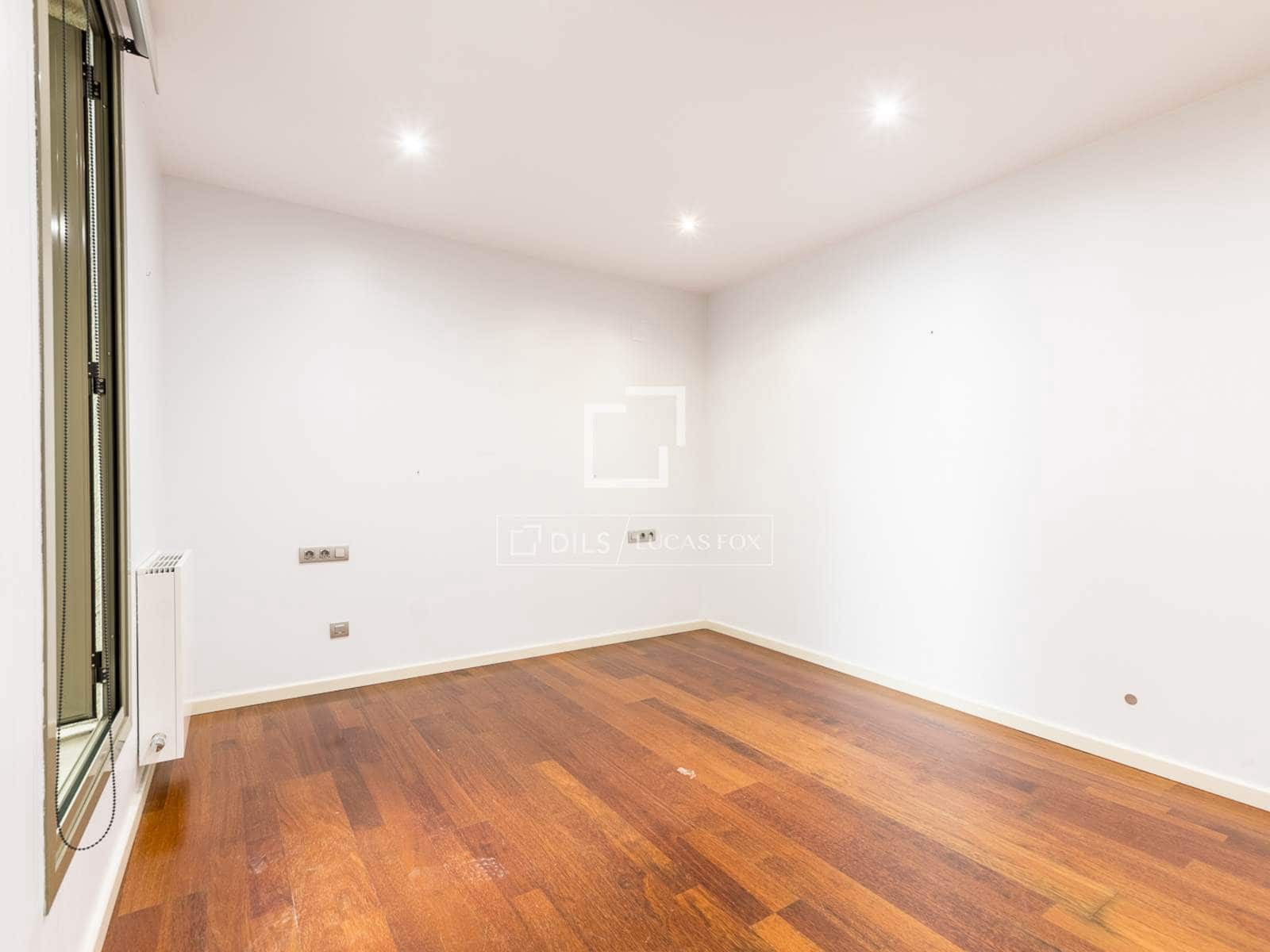 3 slaapkamer Appartement te koop in Barcelona stad - € 990.000 (Ref: 10004708)