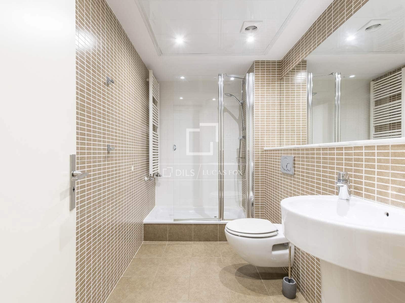 3 slaapkamer Appartement te koop in Barcelona stad - € 990.000 (Ref: 10004708)