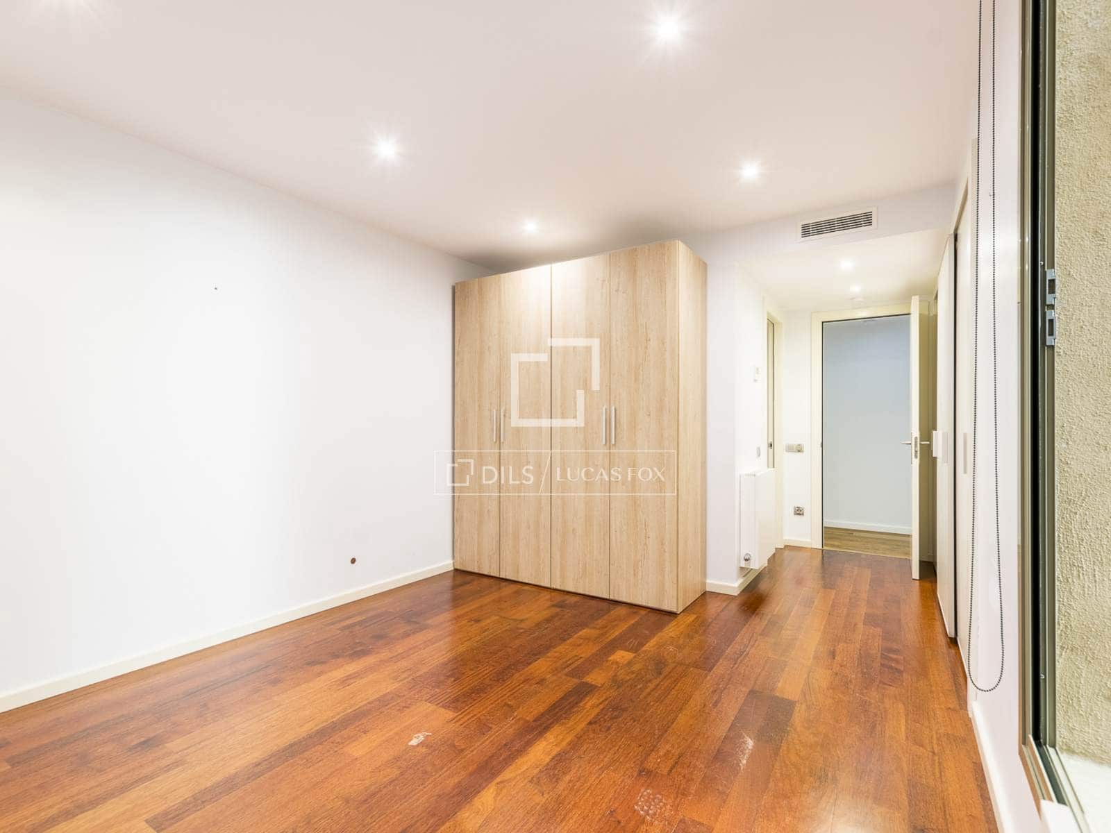 3 slaapkamer Appartement te koop in Barcelona stad - € 990.000 (Ref: 10004708)