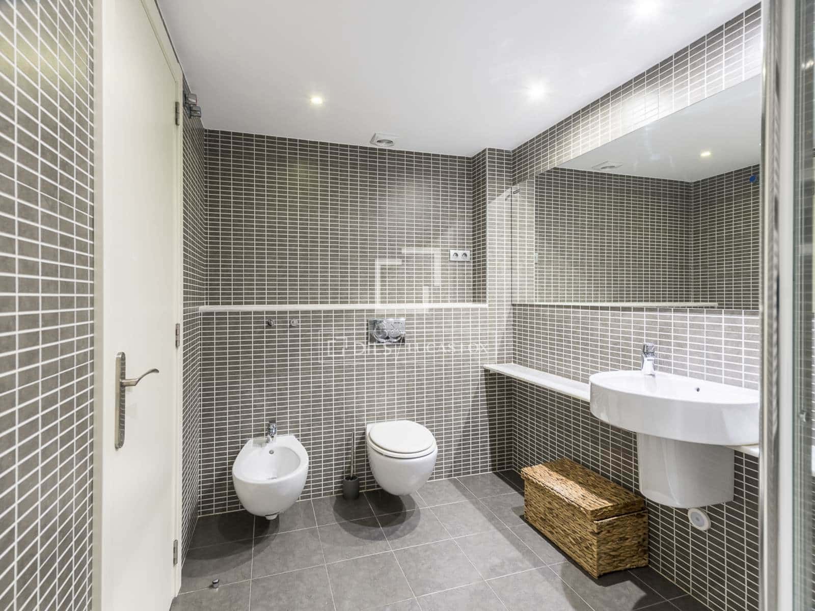 3 slaapkamer Appartement te koop in Barcelona stad - € 990.000 (Ref: 10004708)