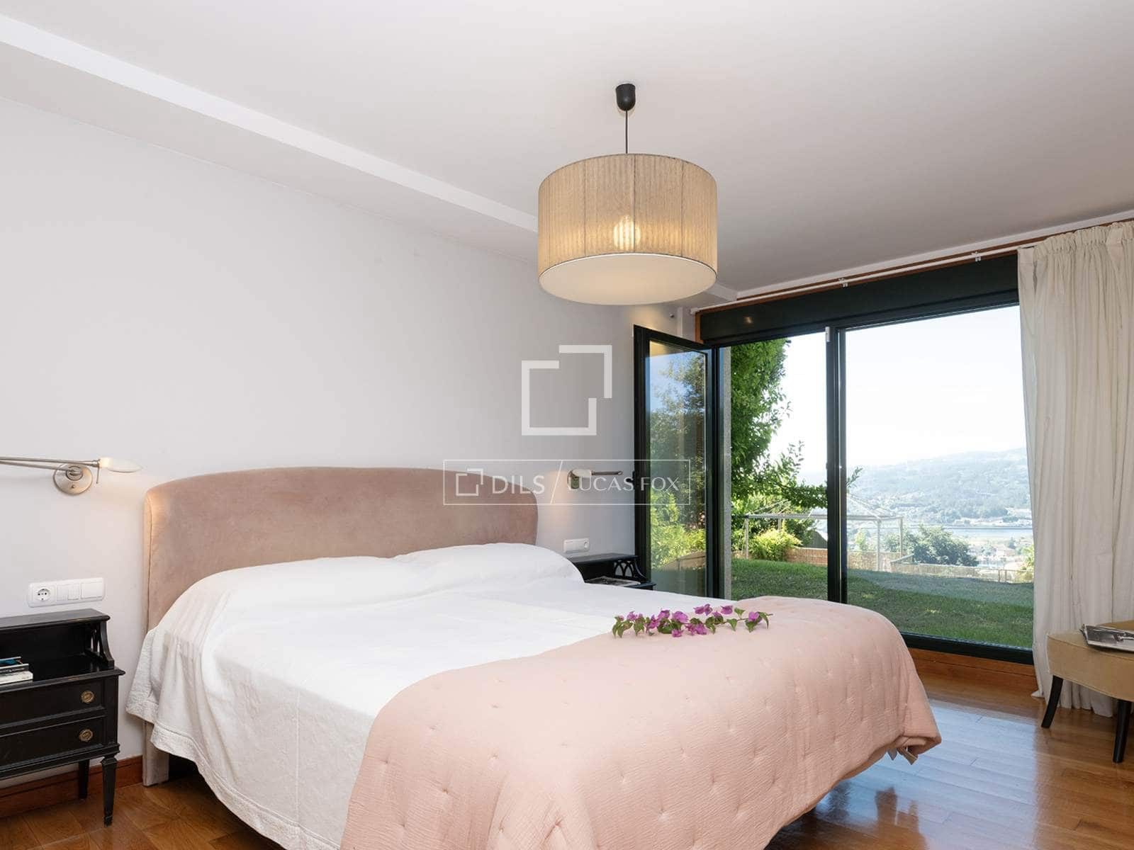 4 slaapkamer Villa te koop in A Caeira met zwembad garage - € 1.300.000 (Ref: 10007088)