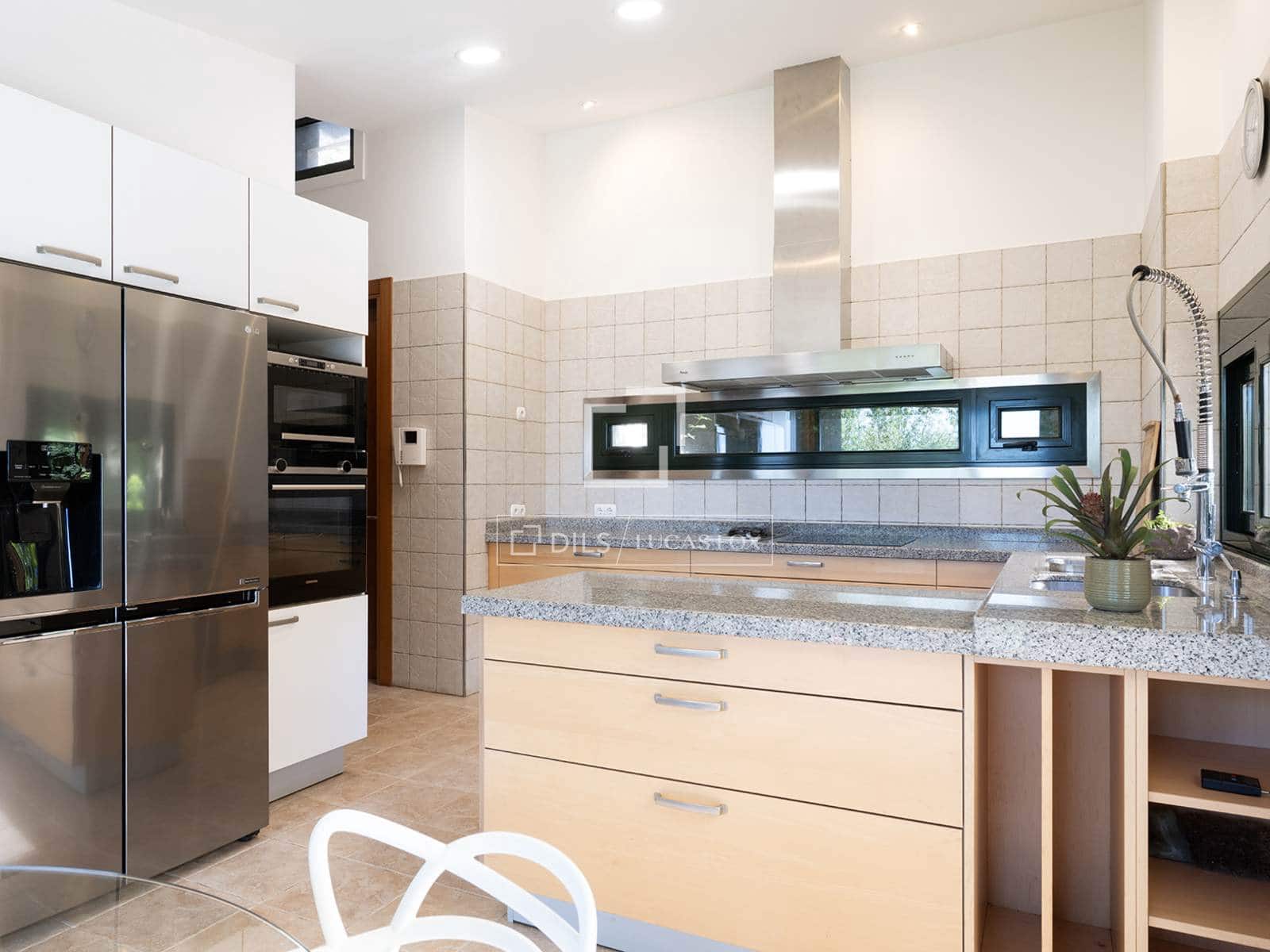 4 slaapkamer Villa te koop in A Caeira met zwembad garage - € 1.300.000 (Ref: 10007088)