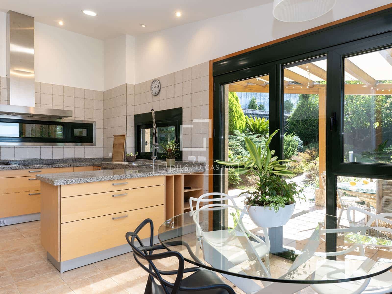 4 slaapkamer Villa te koop in A Caeira met zwembad garage - € 1.300.000 (Ref: 10007088)