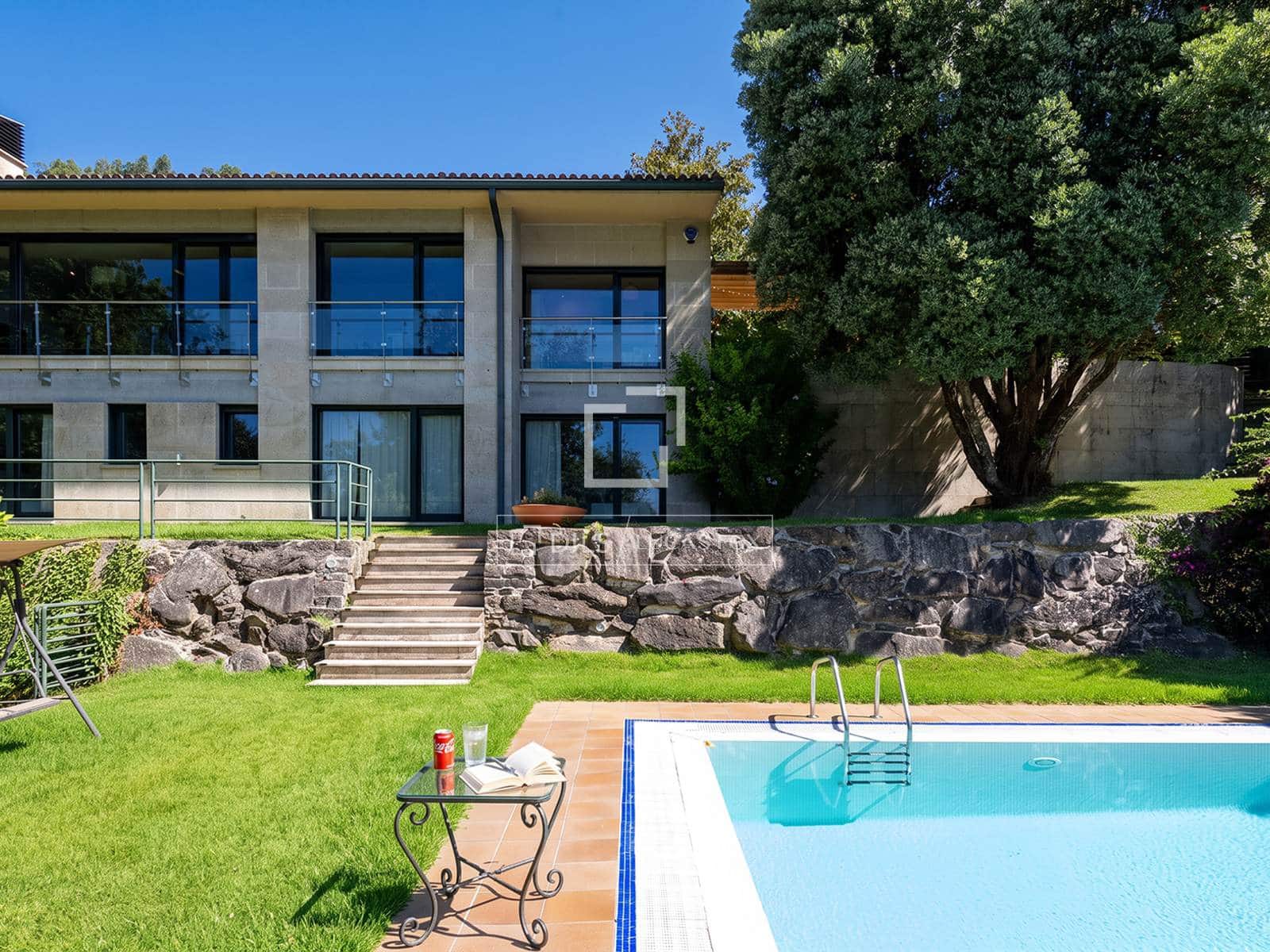 4 slaapkamer Villa te koop in A Caeira met zwembad garage - € 1.300.000 (Ref: 10007088)