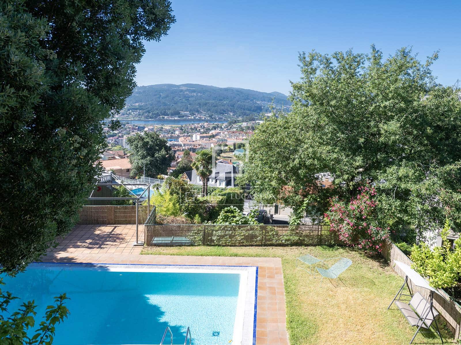 4 slaapkamer Villa te koop in A Caeira met zwembad garage - € 1.300.000 (Ref: 10007088)