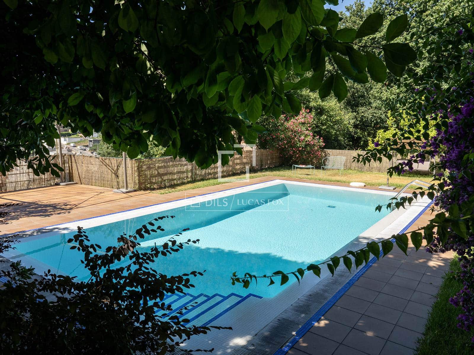 4 slaapkamer Villa te koop in A Caeira met zwembad garage - € 1.300.000 (Ref: 10007088)