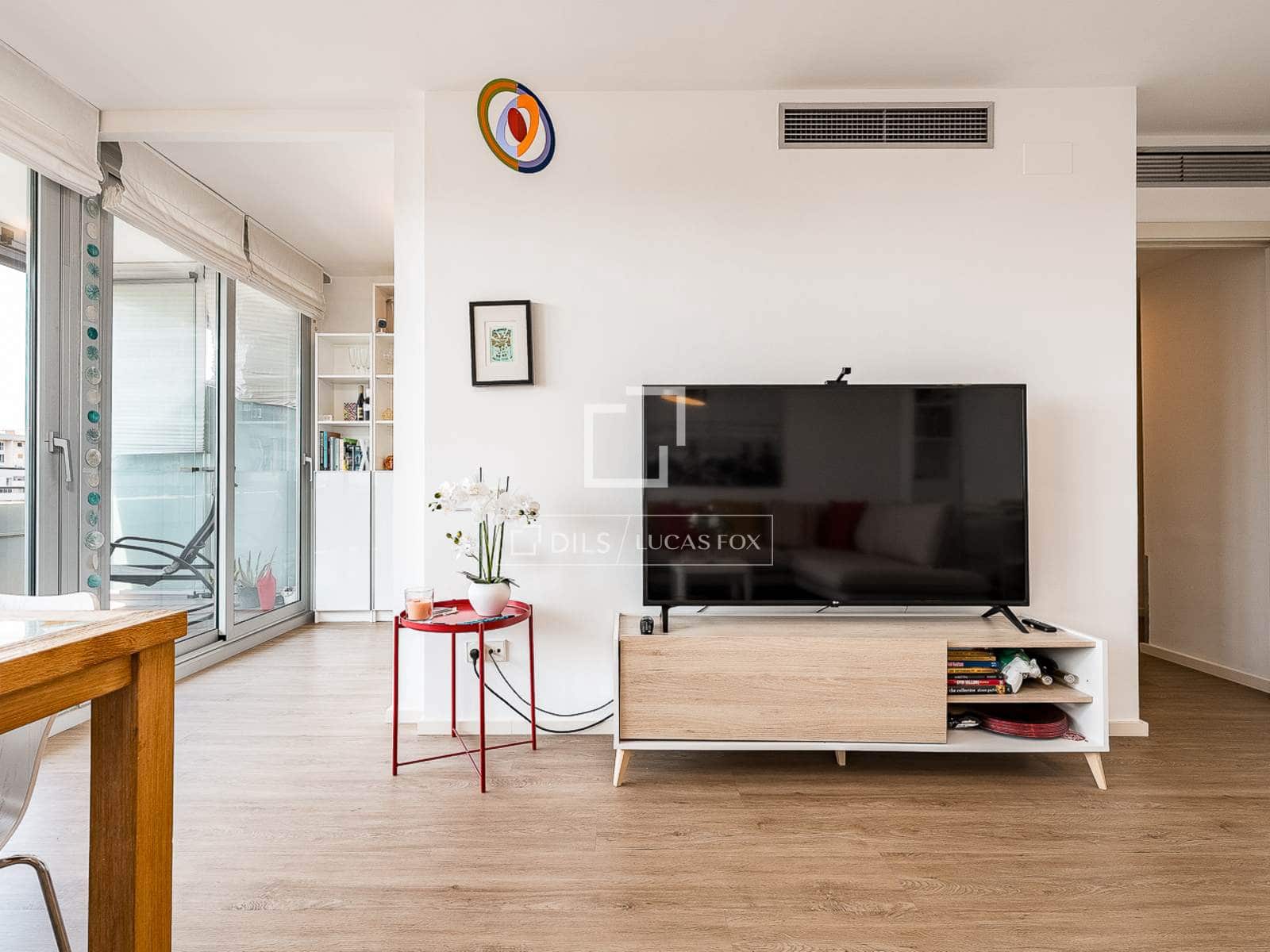 2 soverom Leilighet til salgs i Barcelona by med svømmebasseng garasje - € 880 000 (Ref: 10007524)