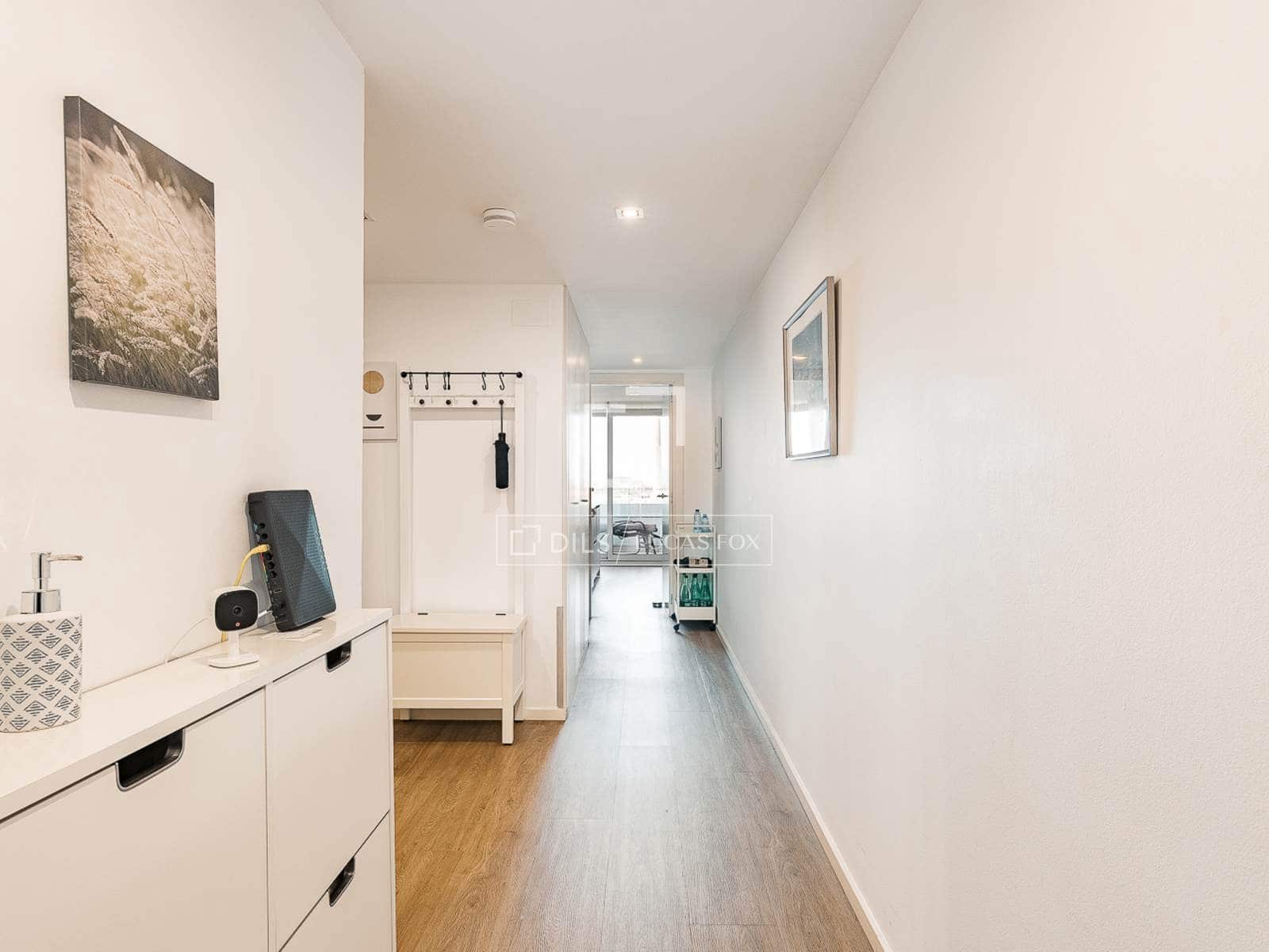 2 soverom Leilighet til salgs i Barcelona by med svømmebasseng garasje - € 880 000 (Ref: 10007524)
