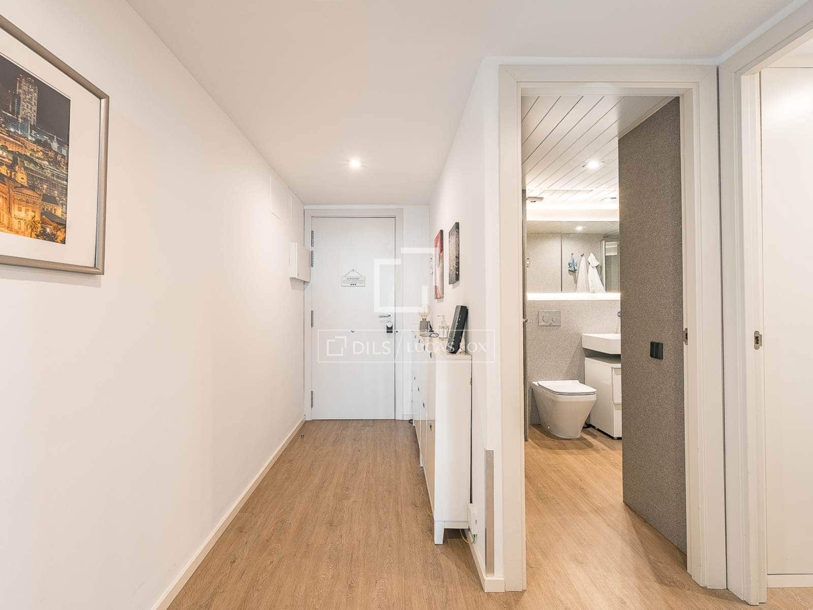 2 soverom Leilighet til salgs i Barcelona by med svømmebasseng garasje - € 880 000 (Ref: 10007524)