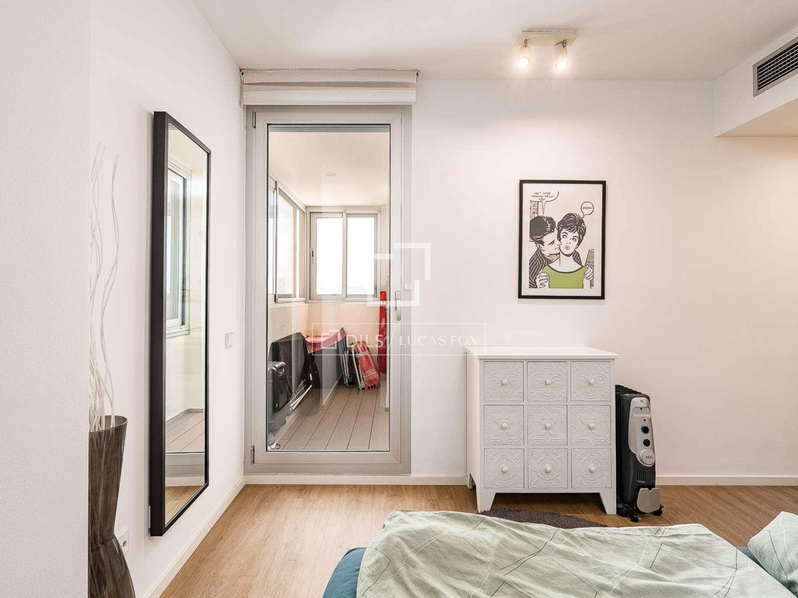 2 soverom Leilighet til salgs i Barcelona by med svømmebasseng garasje - € 880 000 (Ref: 10007524)