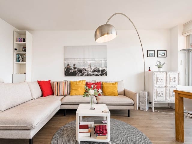2 soverom Leilighet til salgs i Barcelona by med svømmebasseng garasje - € 880 000 (Ref: 10007524)
