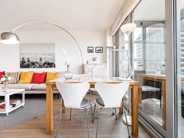 2 soverom Leilighet til salgs i Barcelona by med svømmebasseng garasje - € 880 000 (Ref: 10007524)