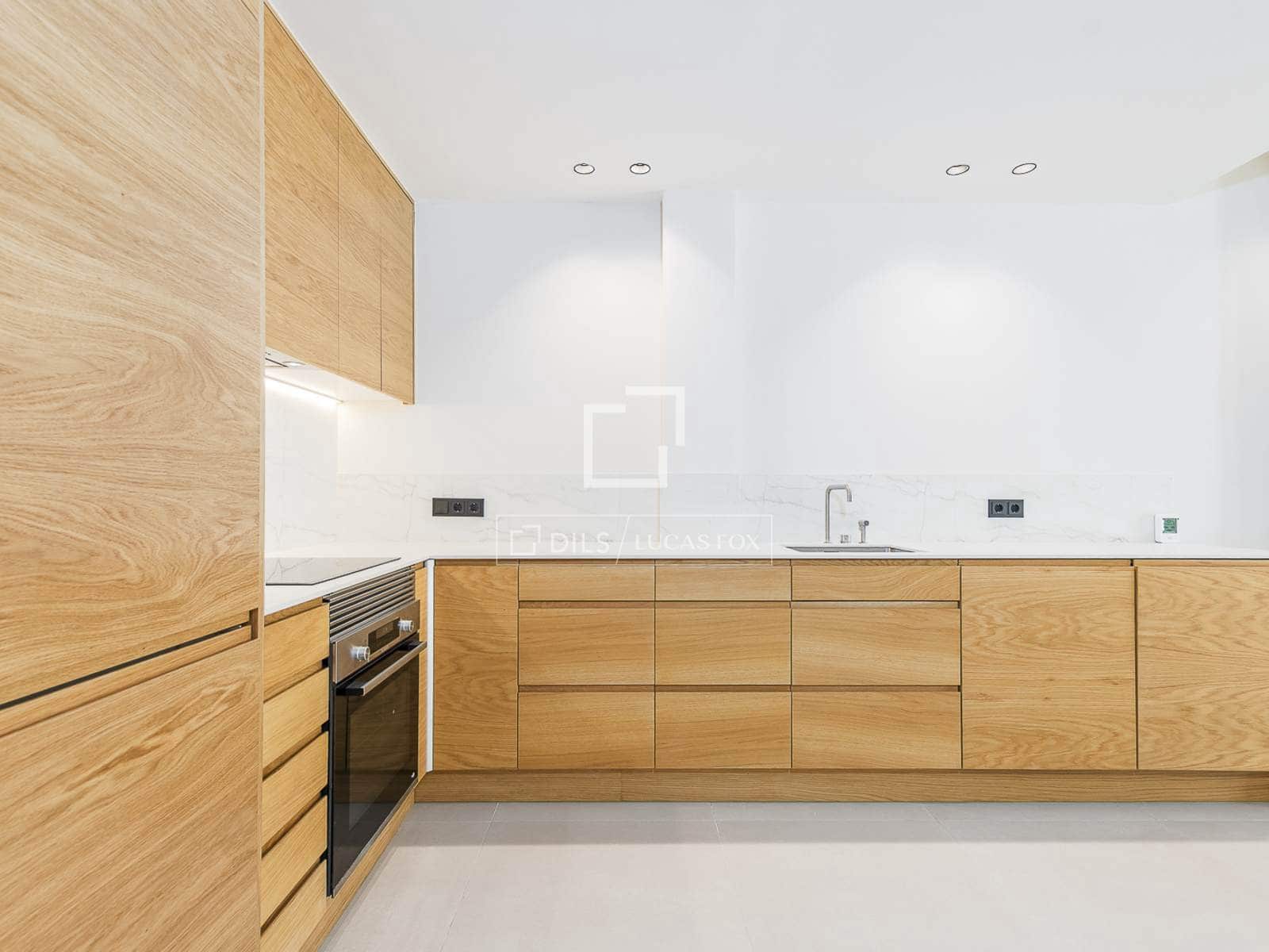 2 slaapkamer Appartement te koop in Barcelona stad met zwembad - € 635.000 (Ref: 10007740)