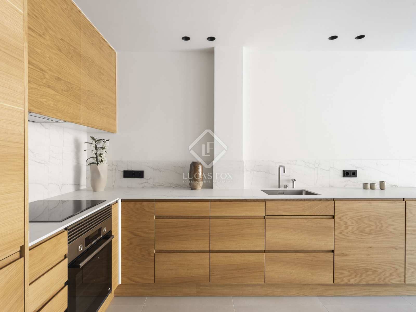 2 slaapkamer Appartement te koop in Barcelona stad met zwembad - € 635.000 (Ref: 10007740)