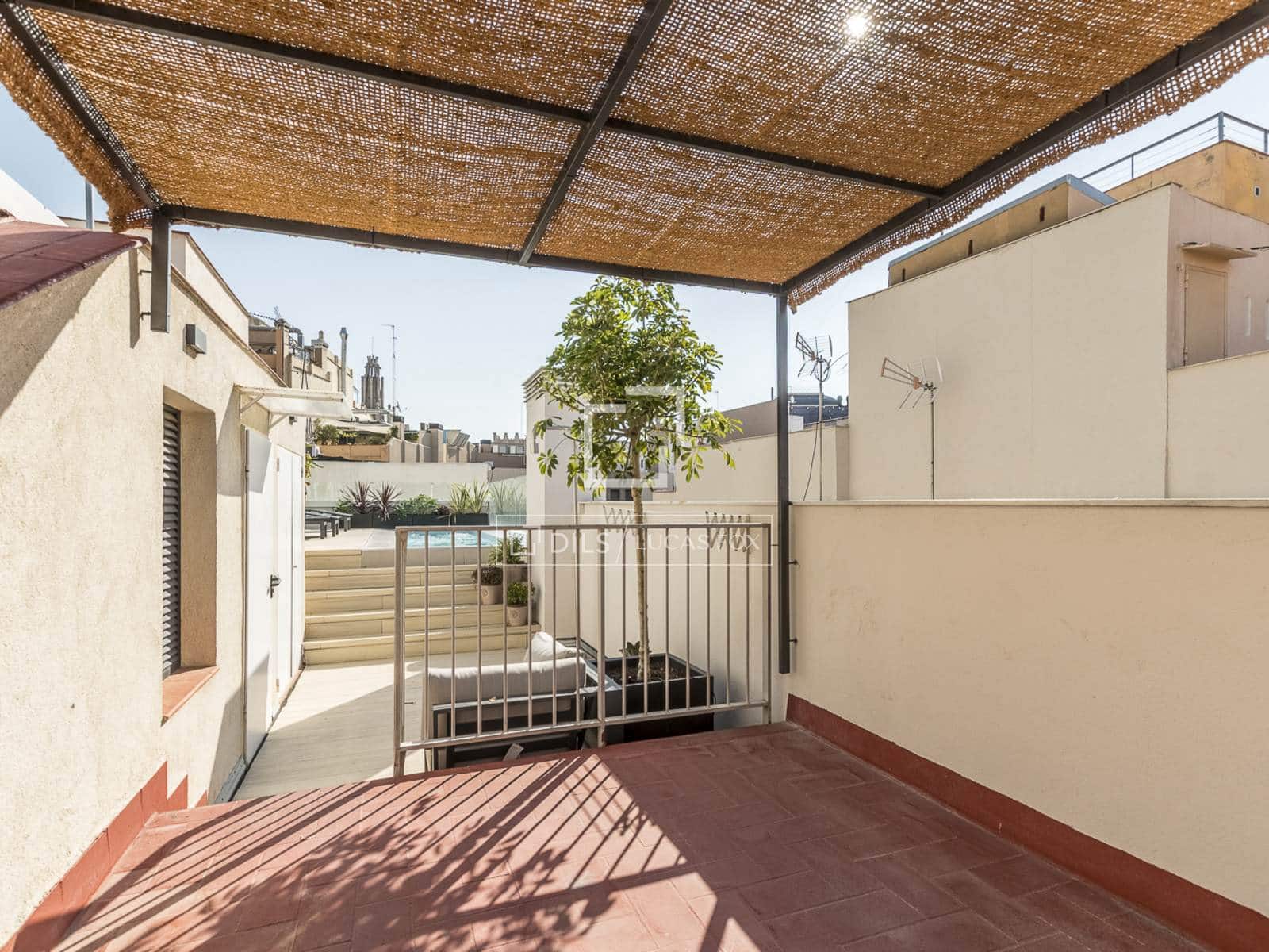 2 slaapkamer Appartement te koop in Barcelona stad met zwembad - € 635.000 (Ref: 10007740)
