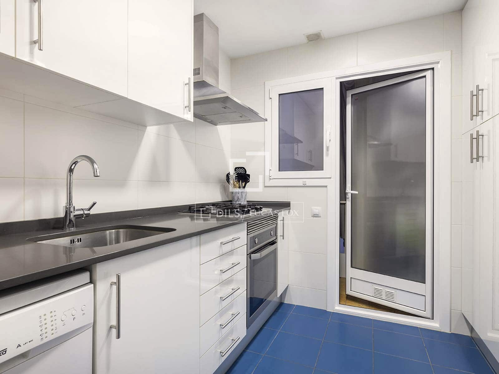 Appartement de 2 chambres à louer à Barcelone ville avec garage - 2 500 € (Ref: 10007876)