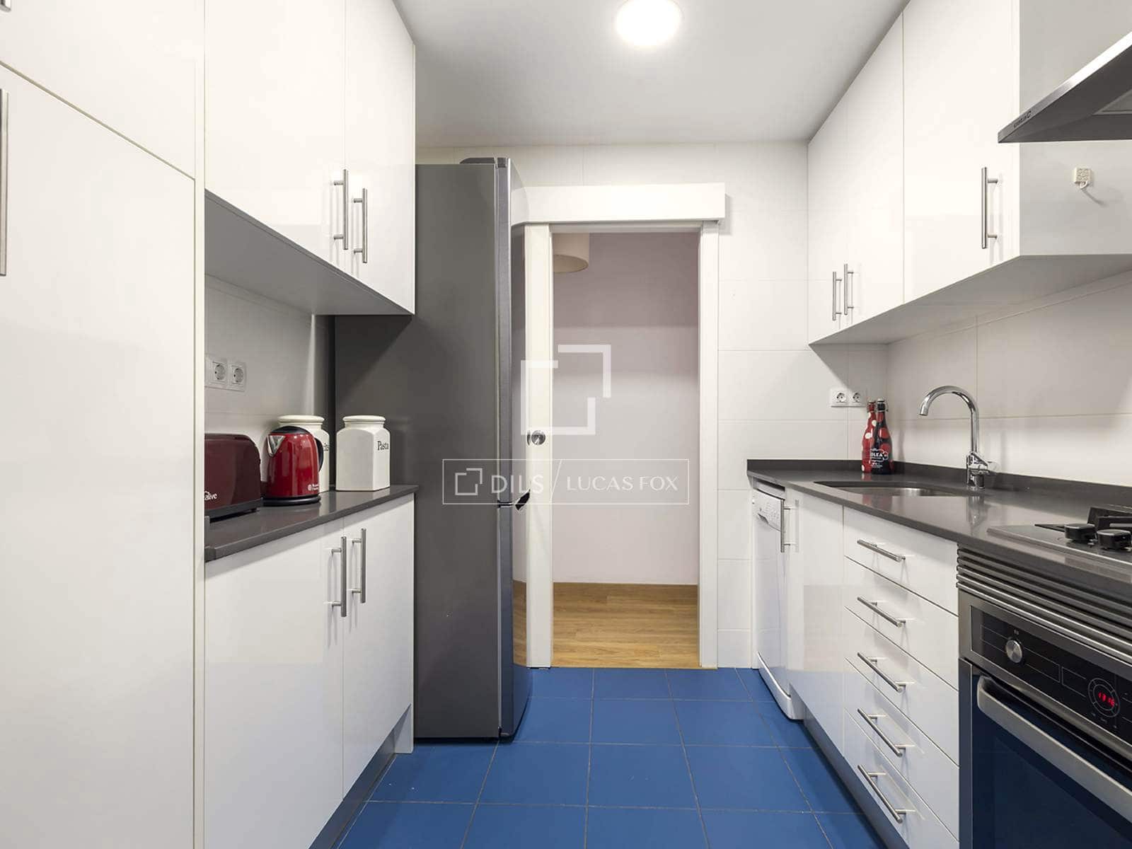 Appartement de 2 chambres à louer à Barcelone ville avec garage - 2 500 € (Ref: 10007876)