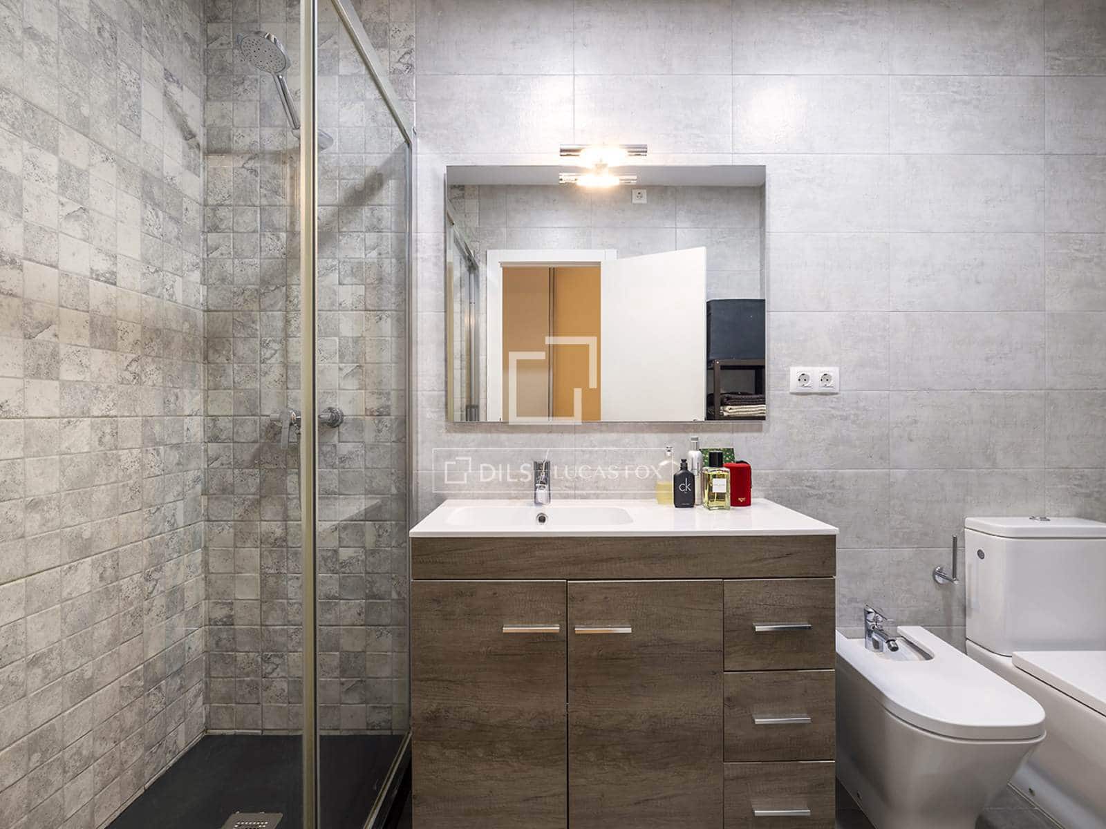 Appartement de 2 chambres à louer à Barcelone ville avec garage - 2 500 € (Ref: 10007876)