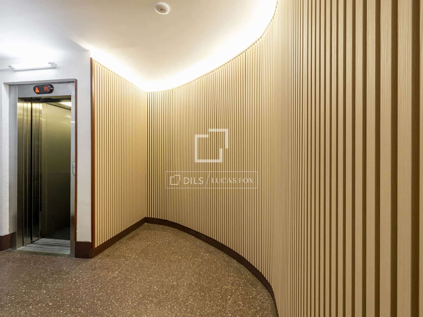 Appartement de 2 chambres à louer à Barcelone ville avec garage - 2 500 € (Ref: 10007876)