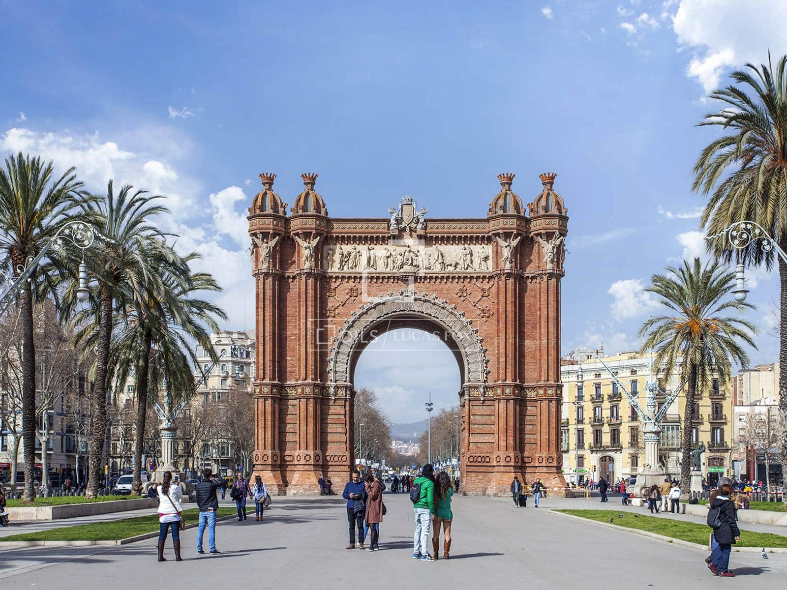 Appartement de 2 chambres à louer à Barcelone ville avec garage - 2 500 € (Ref: 10007876)