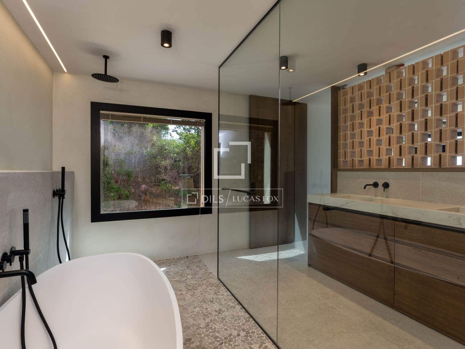 7 sypialnia Willa na sprzedaż w Lloret de Mar z basenem garażem - 5 995 000 € (Ref: 10007877)