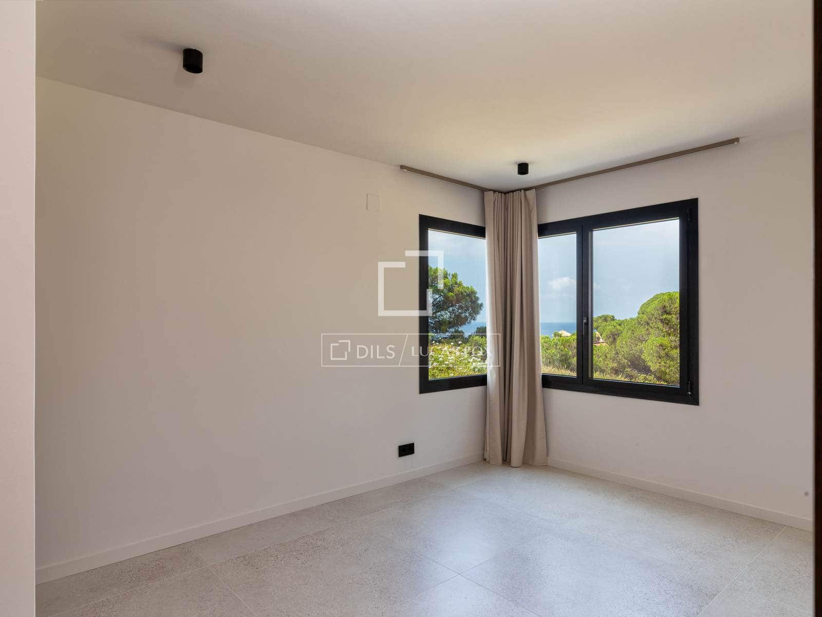 7 sypialnia Willa na sprzedaż w Lloret de Mar z basenem garażem - 5 995 000 € (Ref: 10007877)