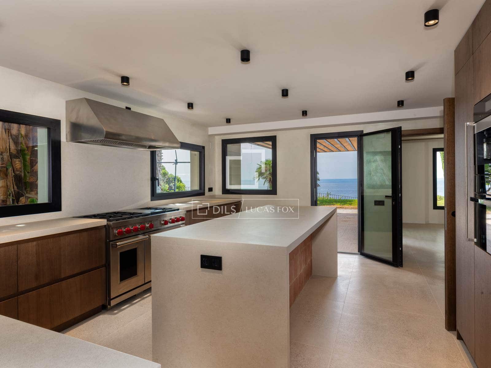 7 sypialnia Willa na sprzedaż w Lloret de Mar z basenem garażem - 5 995 000 € (Ref: 10007877)