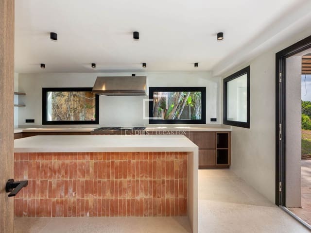 7 sypialnia Willa na sprzedaż w Lloret de Mar z basenem garażem - 5 995 000 € (Ref: 10007877)