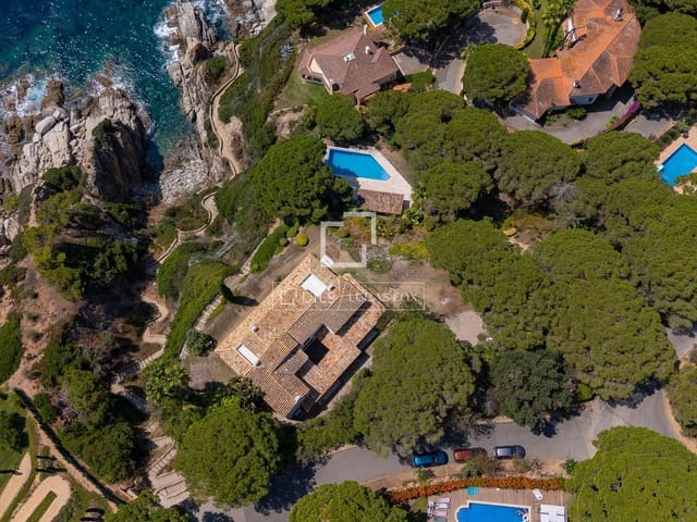 7 sypialnia Willa na sprzedaż w Lloret de Mar z basenem garażem - 5 995 000 € (Ref: 10007877)