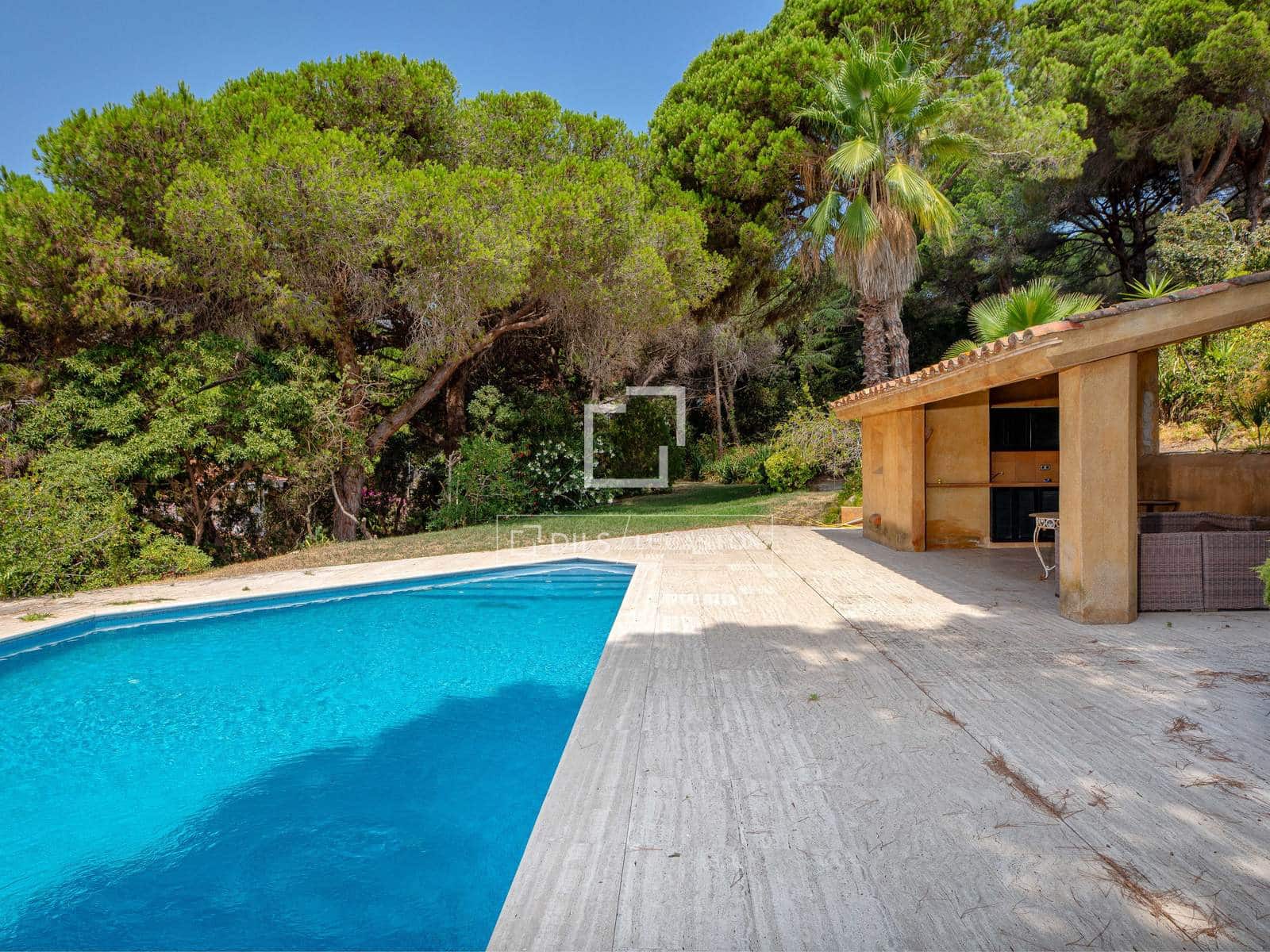 7 sypialnia Willa na sprzedaż w Lloret de Mar z basenem garażem - 5 995 000 € (Ref: 10007877)