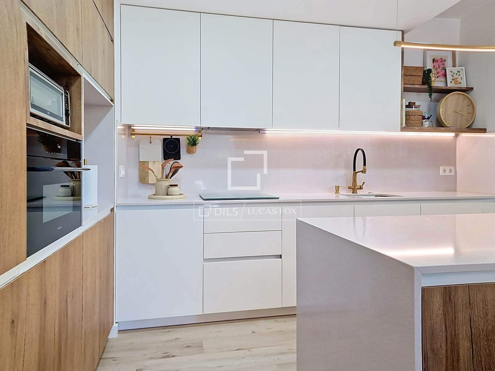 3 sypialnia Apartament na sprzedaż w Vilanova i la Geltru z basenem garażem - 620 000 € (Ref: 10007881)