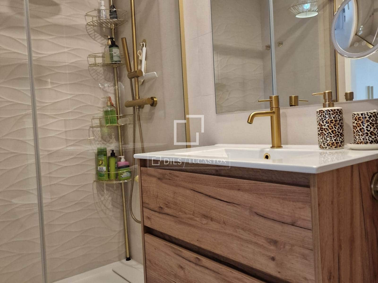 3 sypialnia Apartament na sprzedaż w Vilanova i la Geltru z basenem garażem - 620 000 € (Ref: 10007881)