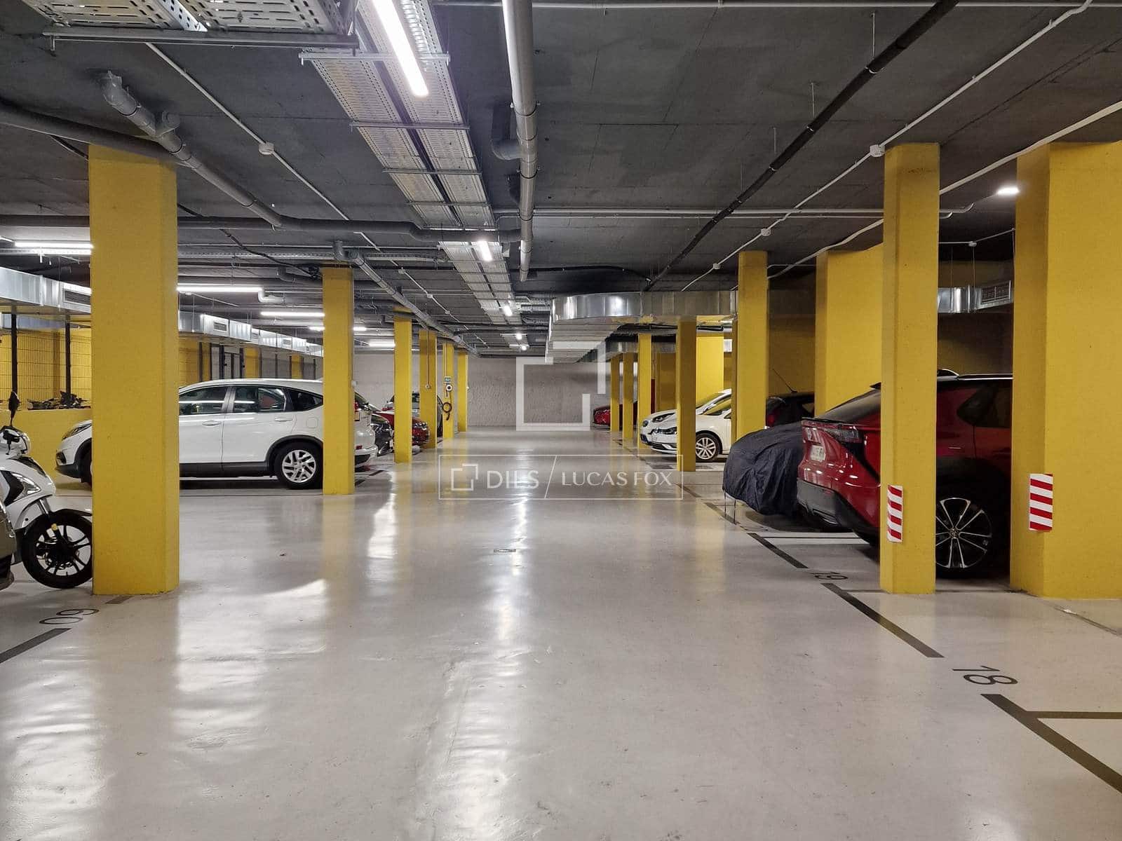 3 sypialnia Apartament na sprzedaż w Vilanova i la Geltru z basenem garażem - 620 000 € (Ref: 10007881)