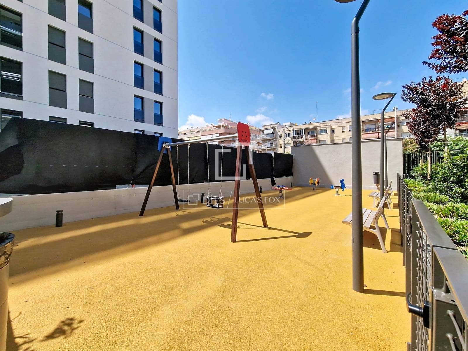 3 sypialnia Apartament na sprzedaż w Vilanova i la Geltru z basenem garażem - 620 000 € (Ref: 10007881)