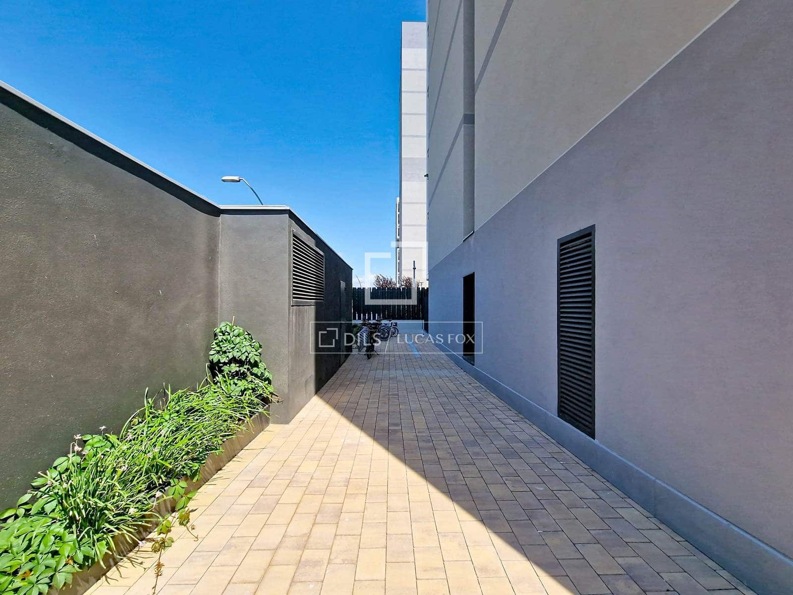 3 sypialnia Apartament na sprzedaż w Vilanova i la Geltru z basenem garażem - 620 000 € (Ref: 10007881)
