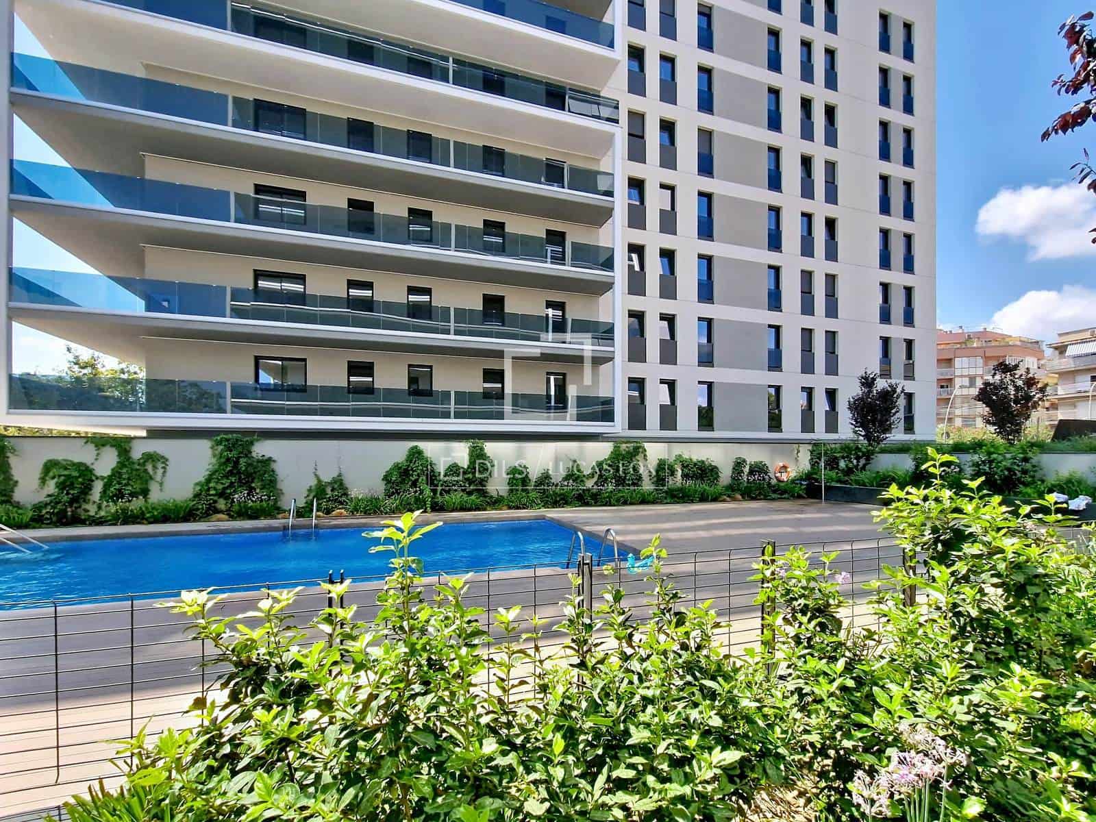 3 sypialnia Apartament na sprzedaż w Vilanova i la Geltru z basenem garażem - 620 000 € (Ref: 10007881)