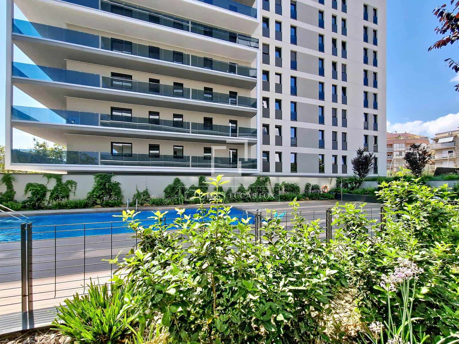 3 sypialnia Apartament na sprzedaż w Vilanova i la Geltru z basenem garażem - 620 000 € (Ref: 10007881)