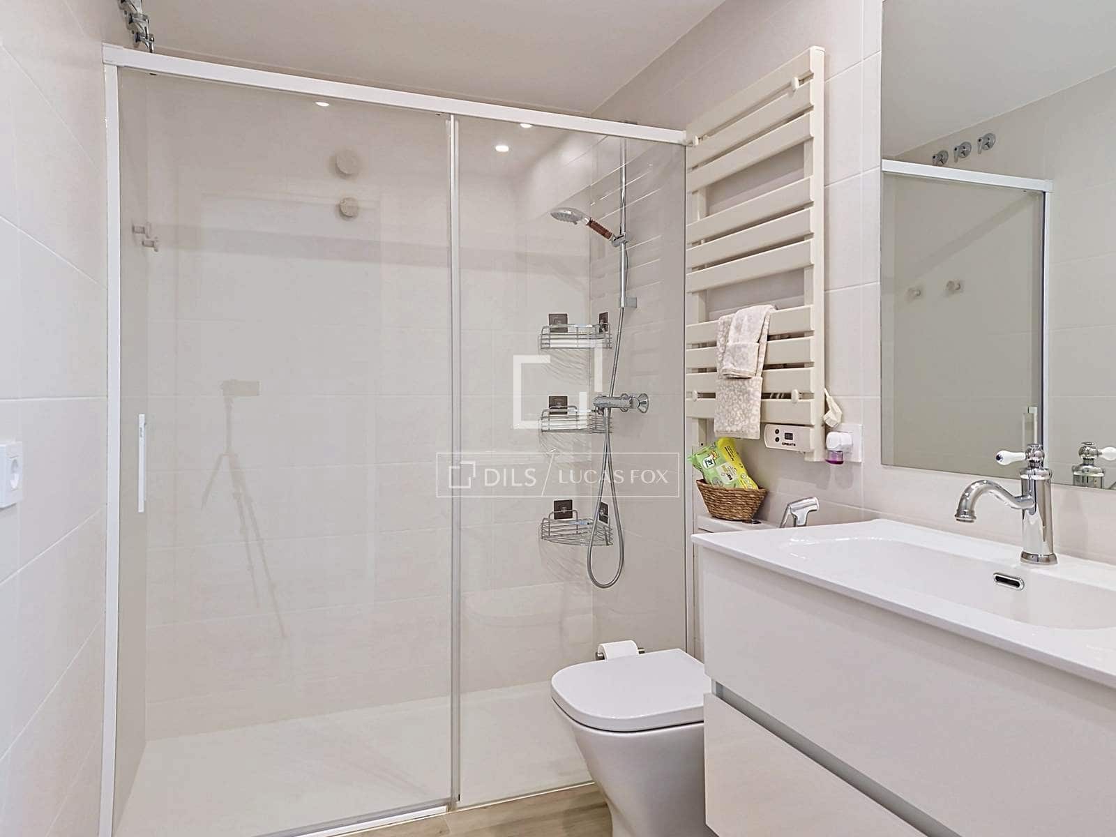 3 sypialnia Apartament na sprzedaż w Vilanova i la Geltru z basenem garażem - 620 000 € (Ref: 10007881)