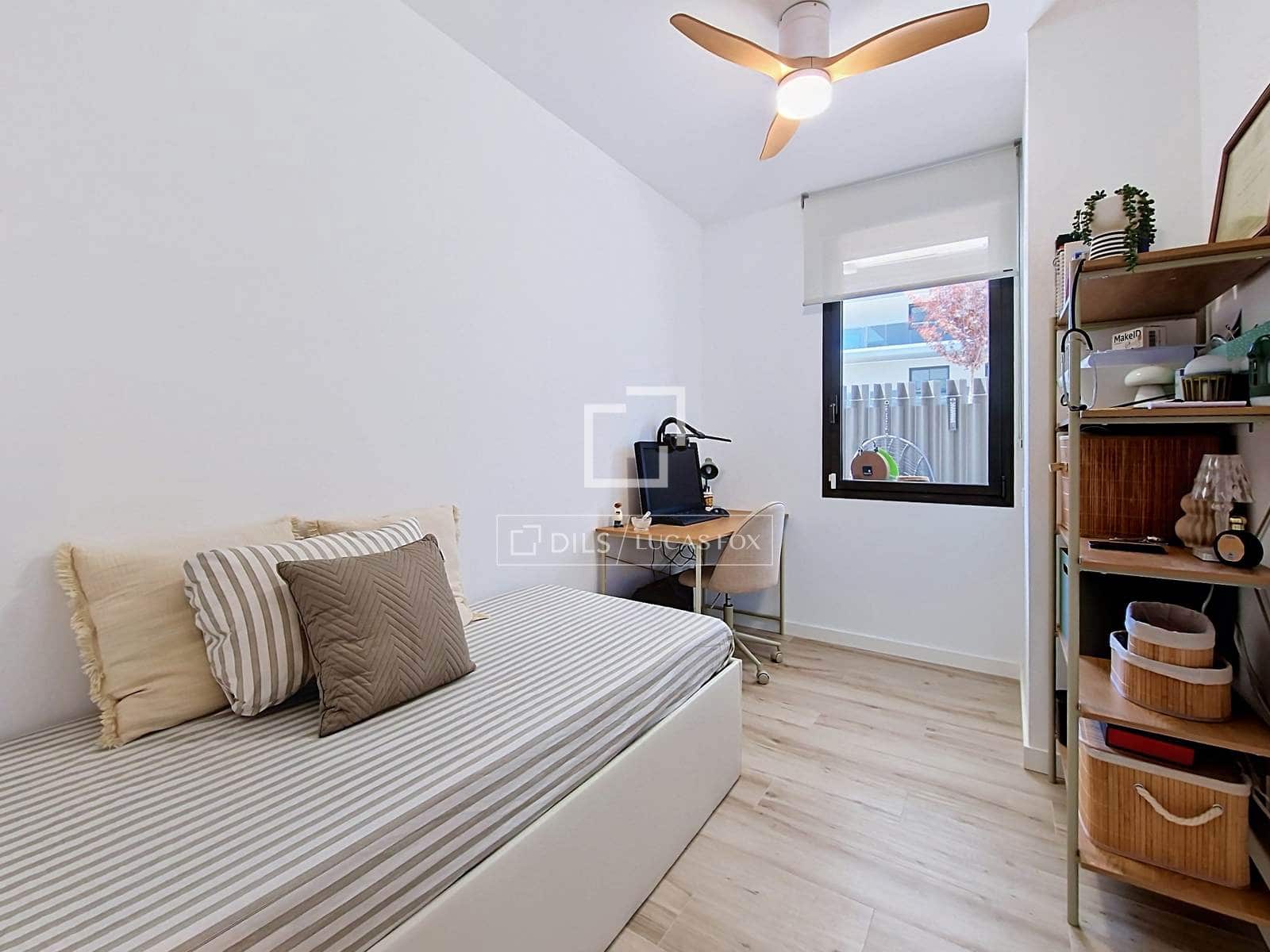 3 sypialnia Apartament na sprzedaż w Vilanova i la Geltru z basenem garażem - 620 000 € (Ref: 10007881)