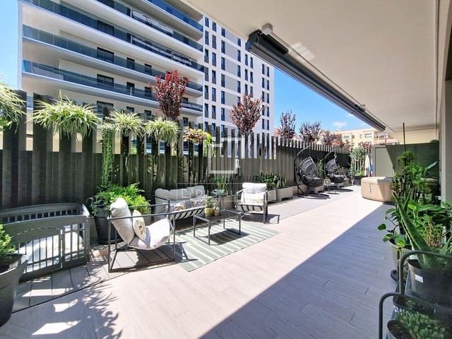 3 sypialnia Apartament na sprzedaż w Vilanova i la Geltrú z basenem garażem - 620 000 € (Ref: 10007881)