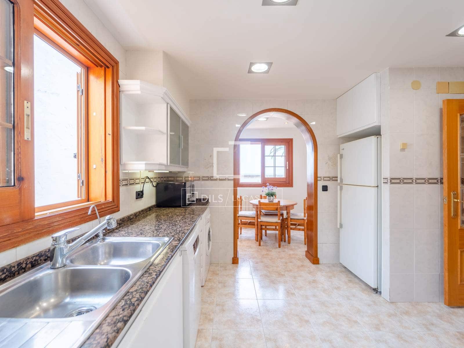 4 bedroom Villa for rent in La Pobla de Farnals with pool garage - € 3,950 (Ref: 10007882)