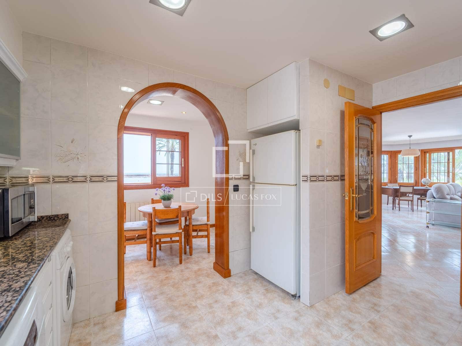 4 bedroom Villa for rent in La Pobla de Farnals with pool garage - € 3,950 (Ref: 10007882)