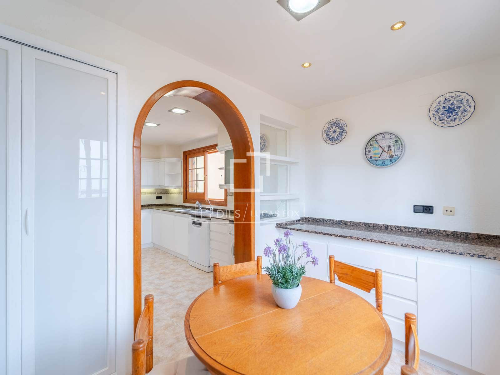 4 bedroom Villa for rent in La Pobla de Farnals with pool garage - € 3,950 (Ref: 10007882)