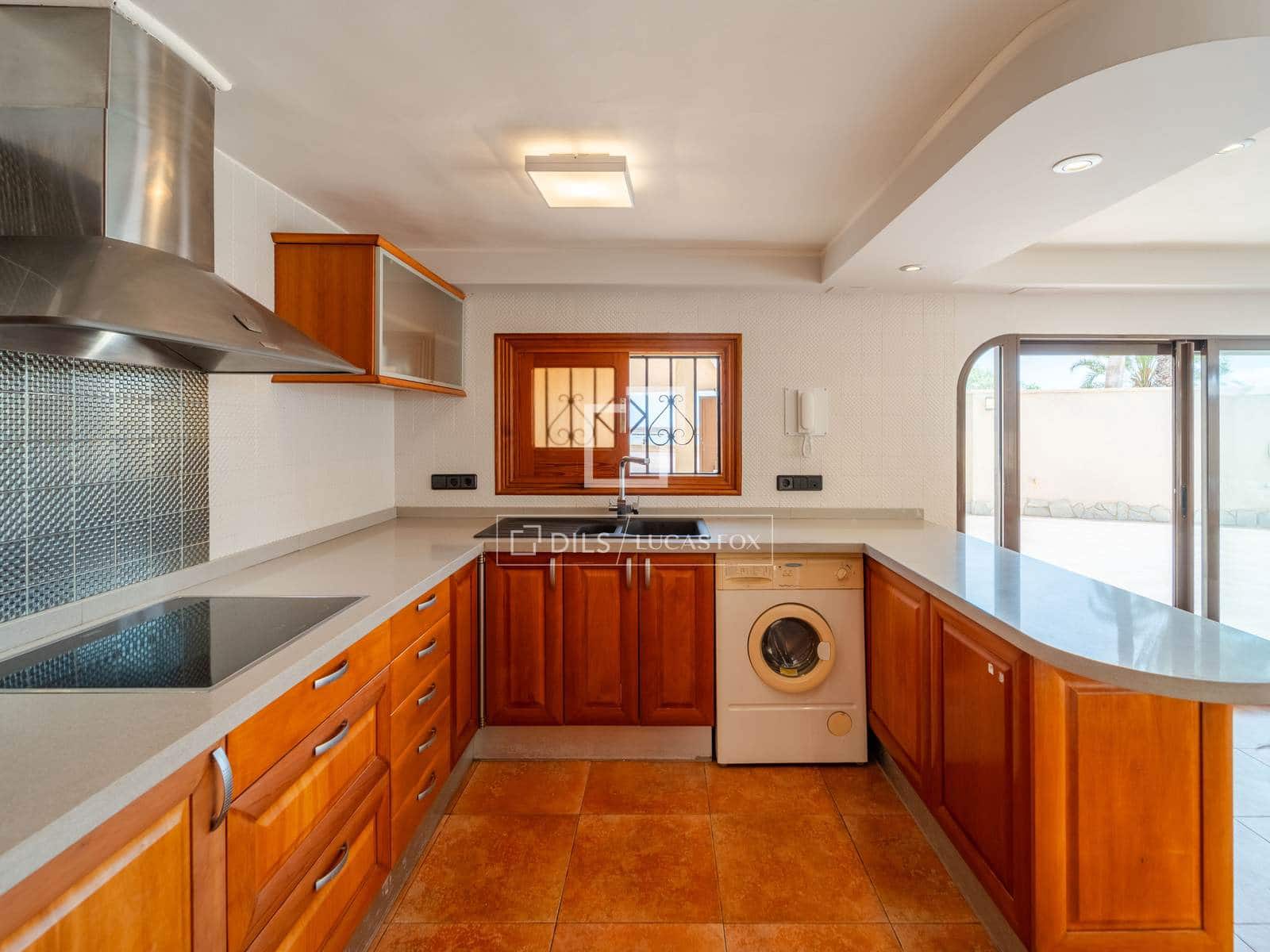 4 bedroom Villa for rent in La Pobla de Farnals with pool garage - € 3,950 (Ref: 10007882)